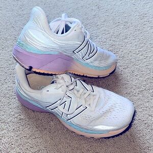 Women’s New Balance sneakers size 9